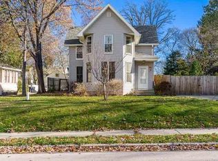 445 Forest Park Blvd, Janesville, WI