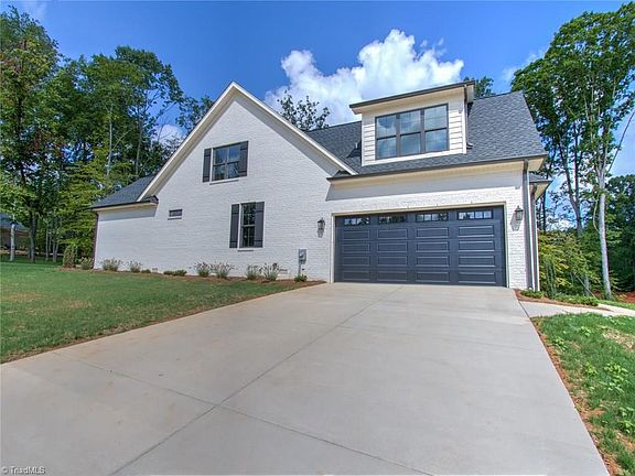 4th image of 7903 Carra Way