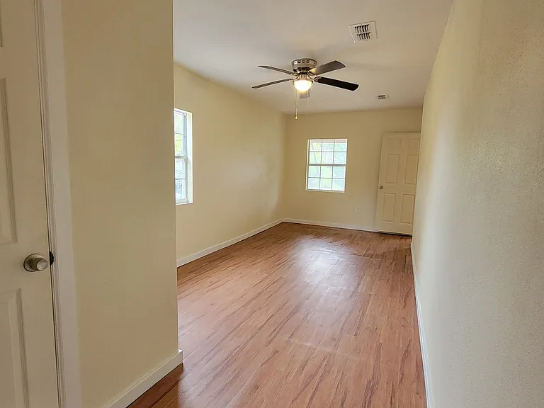 1808 N Tenneha Ave — Photo 12