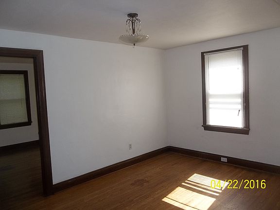 2nd image of 7133 Garesche Ave