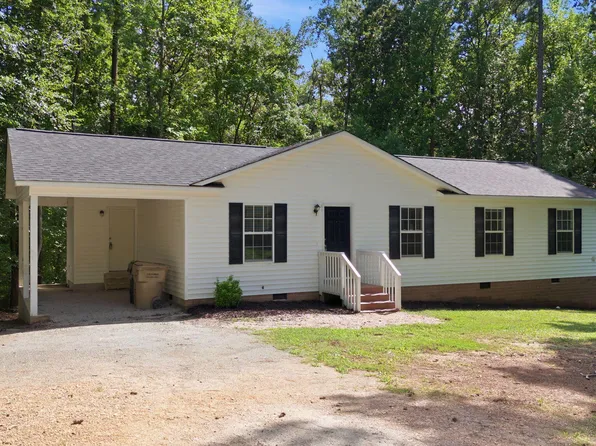 221 Dogwood Ave, Clayton, NC 27520