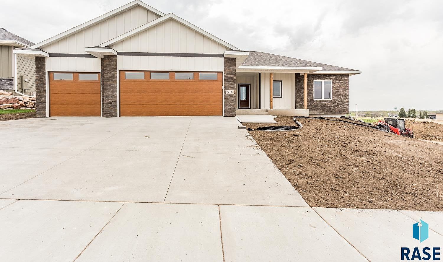 916 N Sioux Blvd, Brandon, SD 57005 MLS 22301111 Zillow