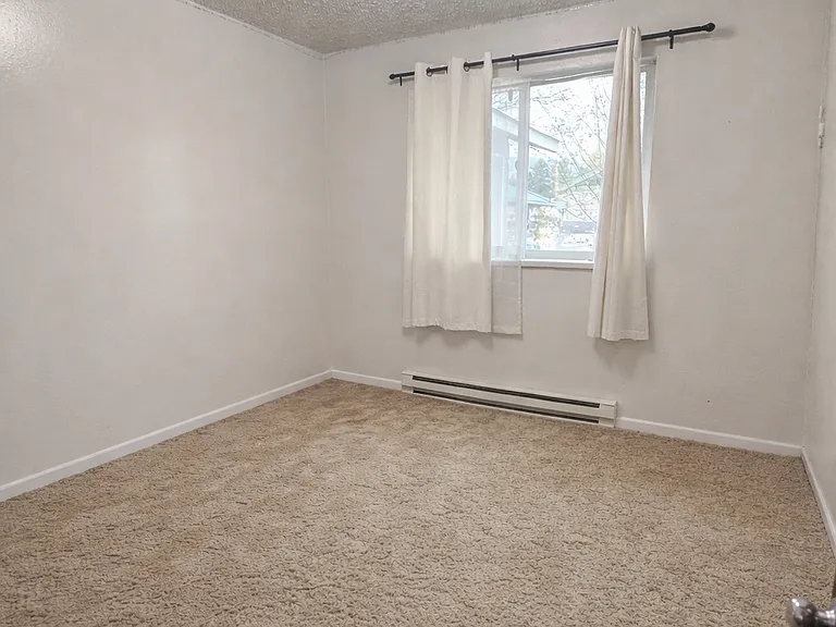 2708 N Depot St — Photo 11