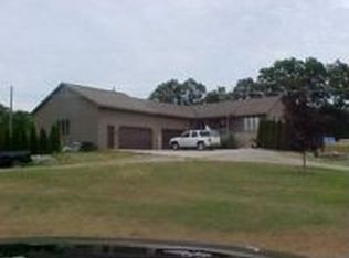 9639 Townley Rd, Fenton, MI 48430