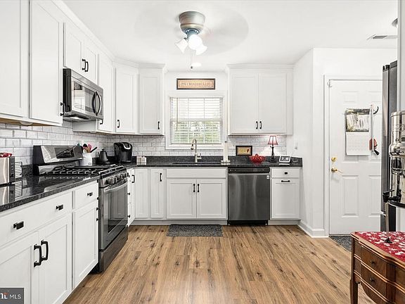 3rd image of 510 Ocean Pkwy
