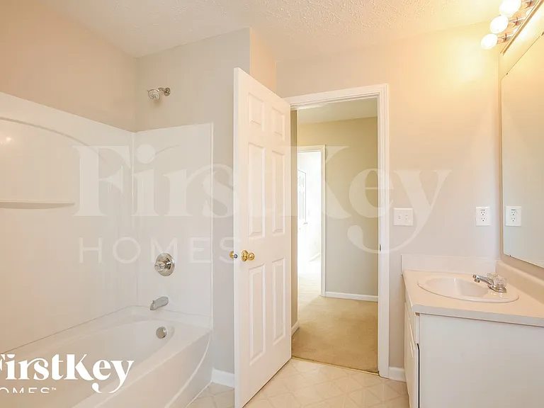 11138 Guy St — Photo 12