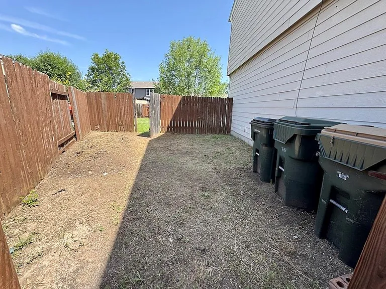137 Firewheel Cv — Photo 23
