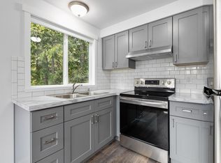 1037 W 18th St, Port Angeles, WA 98363