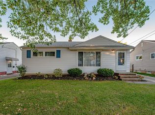 5812 Biddulph Ave, Cleveland, OH 44144