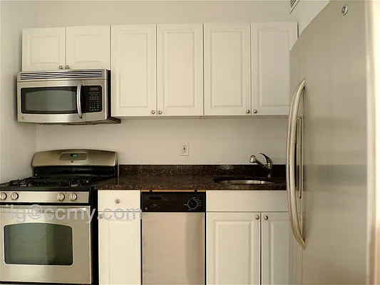 Rented by City Connections Realty | media 6