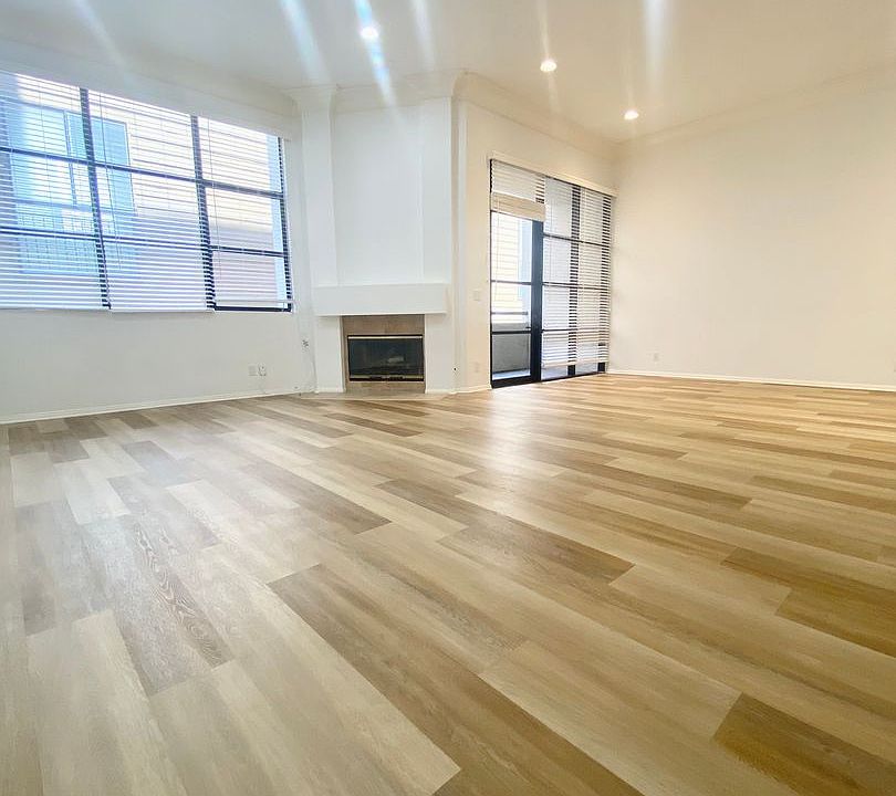 1st image of 11636 Montana Ave APT 113