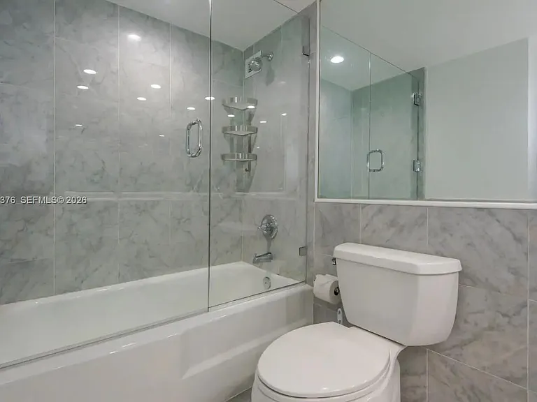 5161 Collins Ave #1104 — Photo 5