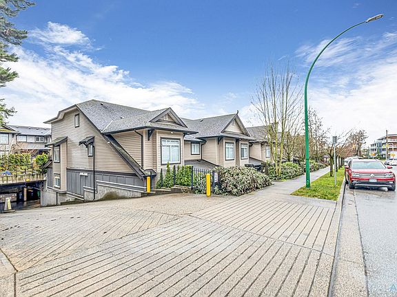 2nd image of 7428 14th Ave #11