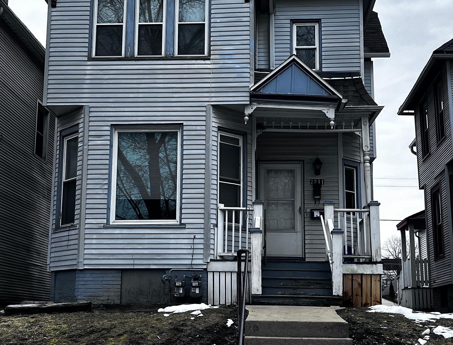 2211 S Mound St 2211, Milwaukee, WI 53207 Zillow