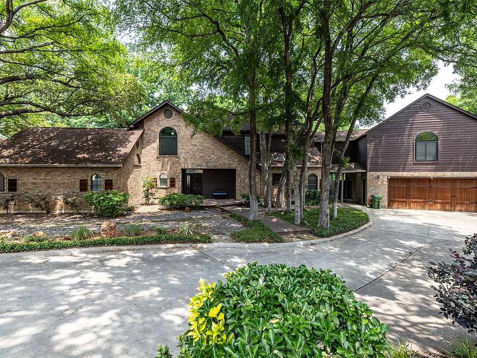 1st image of 2701 Wooded Trail Ct
