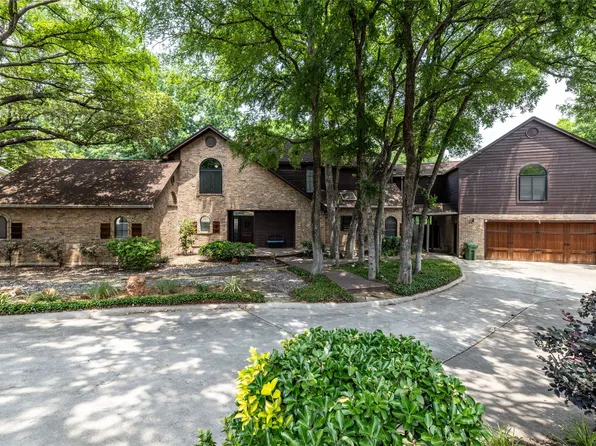 2701 Wooded Trail Ct, Grapevine, TX 76051