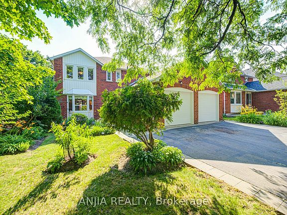 2nd image of 8 Brooklyn Cres