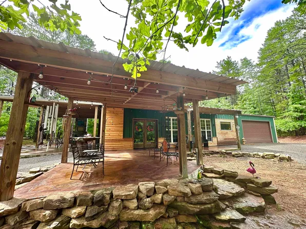 385 Lookout Dr, Tumbling Shoals, AR 72581