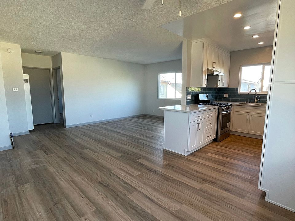 1st image of 5648 Case Ave #6