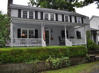 104 Sawkill Ave, Milford, PA 18337