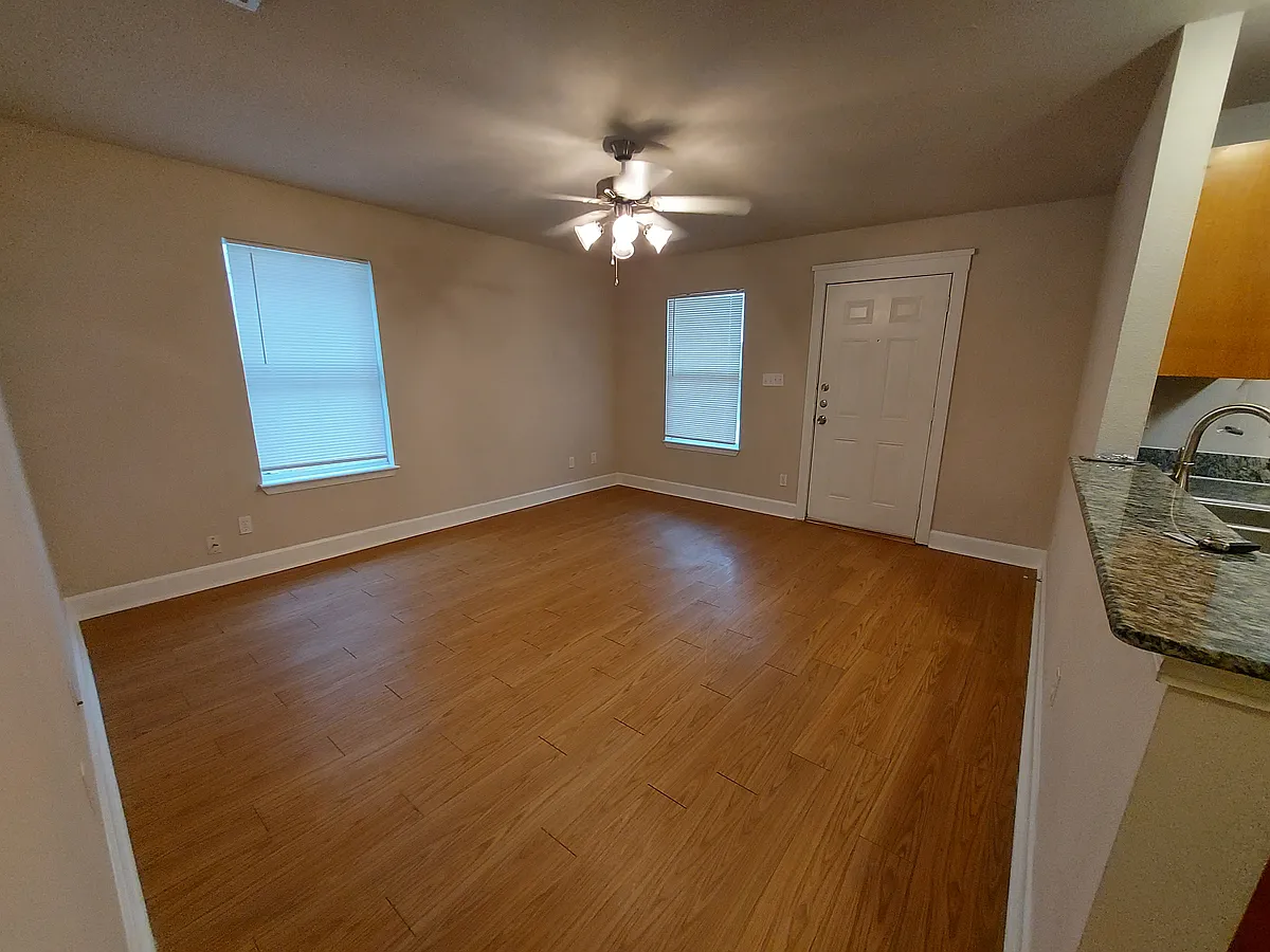 Building Photo - 706B Claremont Pkwy