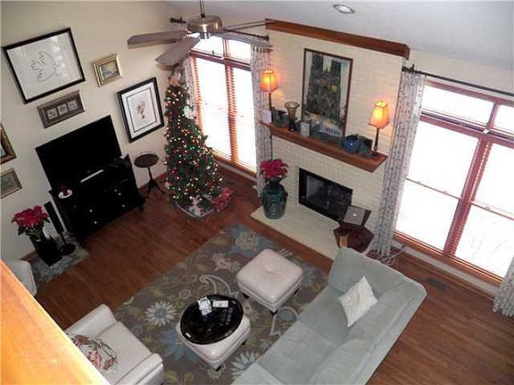 3rd image of 13180 Brandon Cir