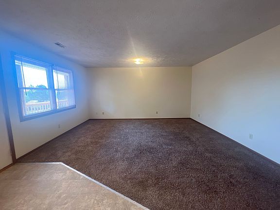 2nd image of 2858 University Ave APT 15