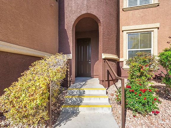 2nd image of 3975 N Hualapai Way Unit 281