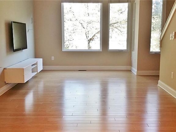 4th image of 1409 Slate Ct
