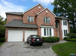 151 Alpine Dr, Closter, NJ 07624