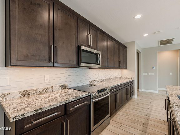 4th image of 1591 E PRIMAVERA Way