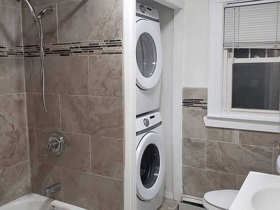 3rd image of 201 Willets Ave #2F