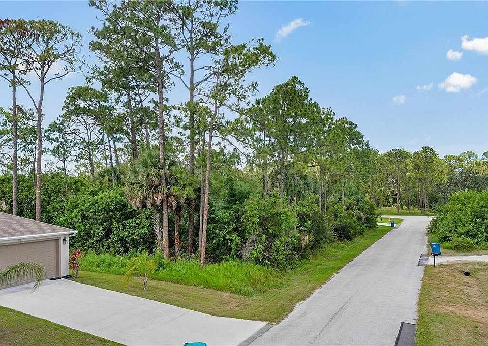 1st image of 270 CHRISTMAS AVENUE SE LOT 1