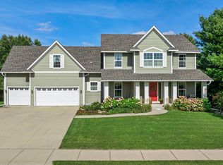 485 Rosewood Rd, Northfield, MN 55057