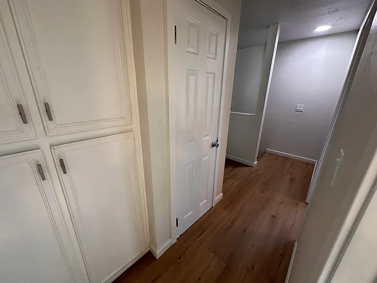 2848 Fairmount Ave — Photo 21