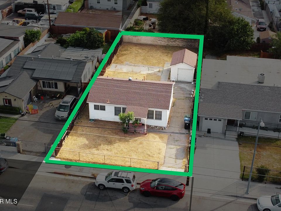 1st image of 22026 Saticoy St