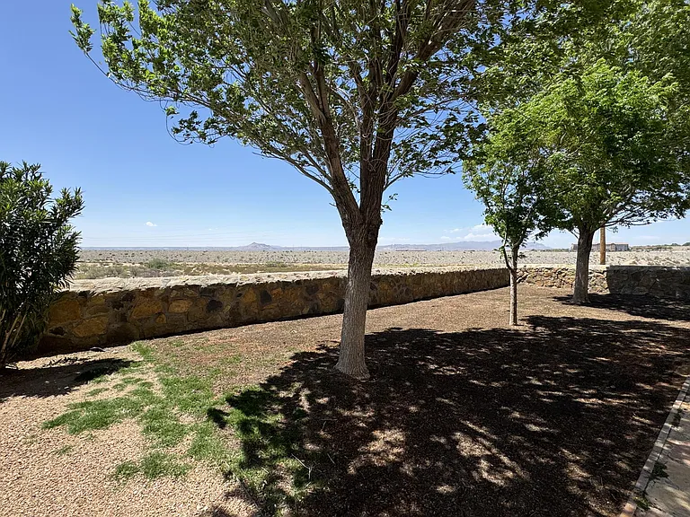 2651 Sunset Pl — Photo 28