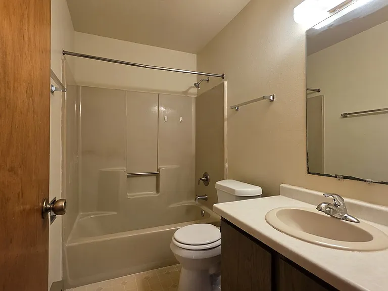 2500 Honey Lou Ct #204 — Photo 11