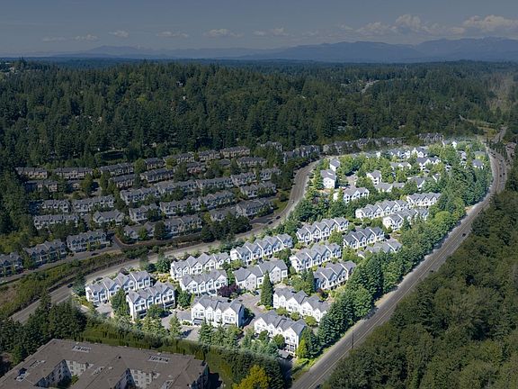 Nestled in Issaquah, offering quick access to parks, shopping, and commuter routes