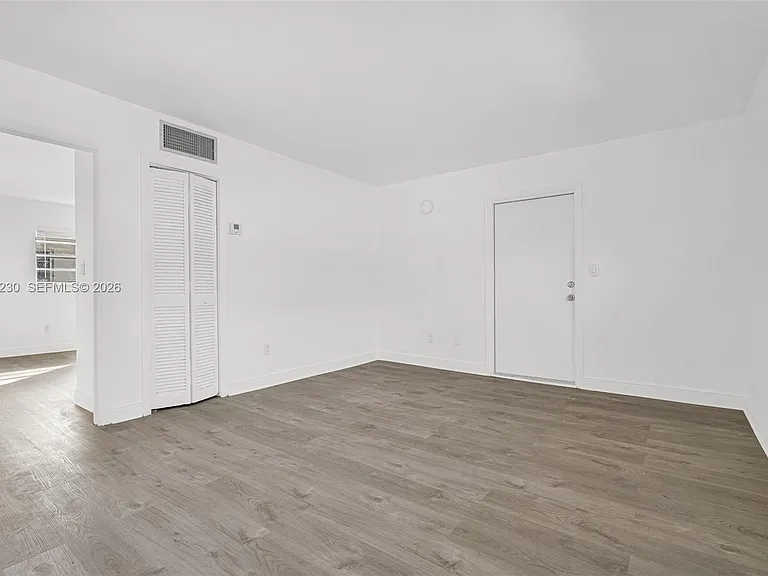 8295 NE Miami Ct #4 — Photo 7