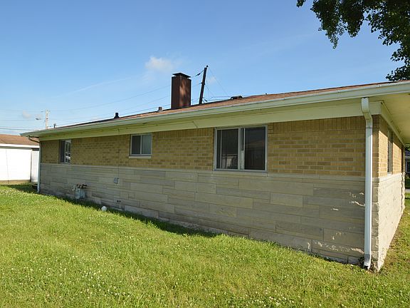 3rd image of 4260 Englewood Dr