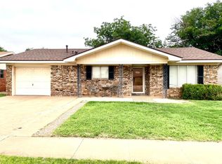 706 7th St, Wolfforth, TX 79382