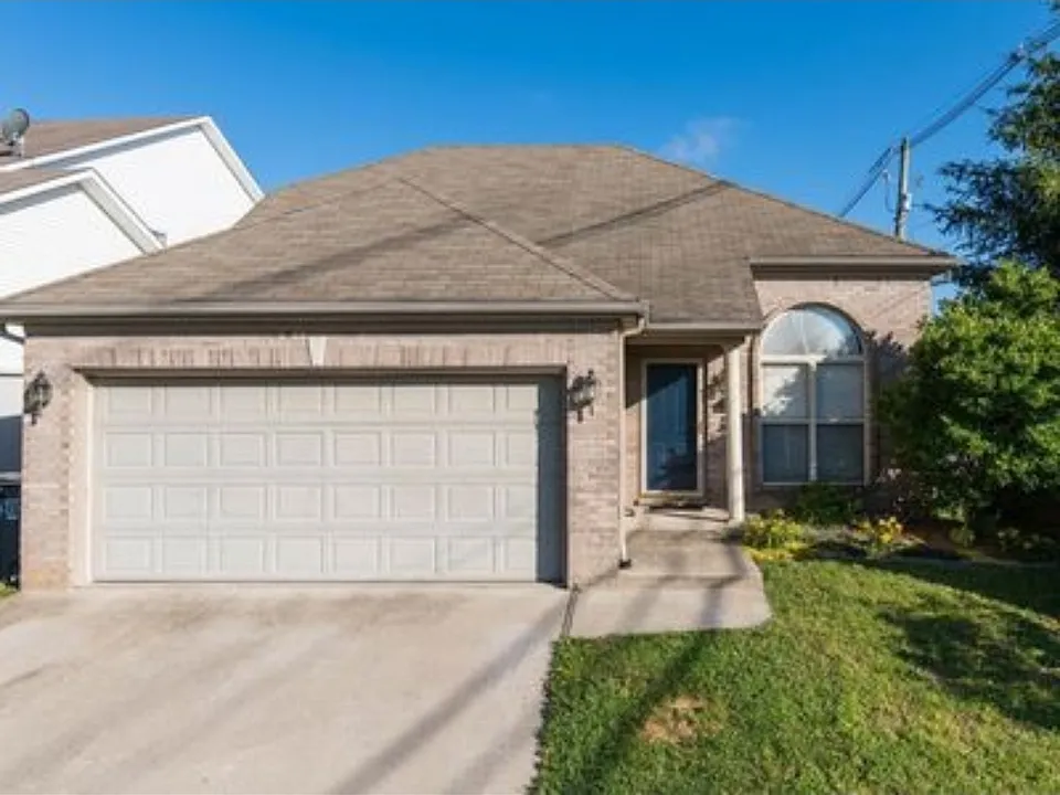 797 Rambling Creek Dr