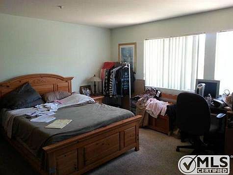 4th image of 1131 Olivia Dr