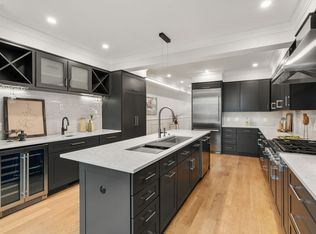 117 High St, Charlestown, MA 02129