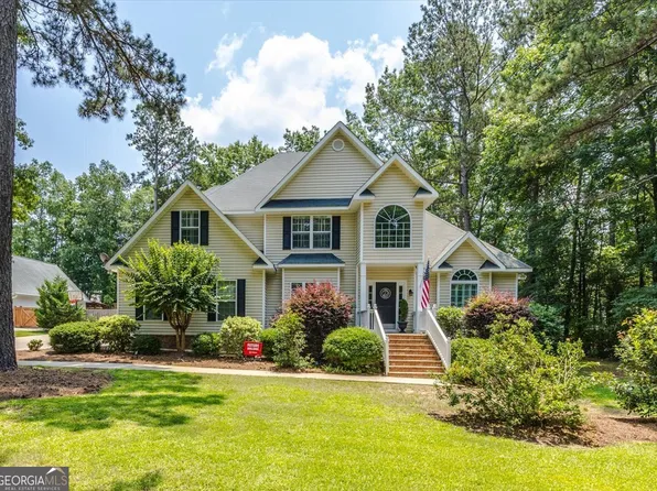 153 Spruce Ln, Gray, GA 31032