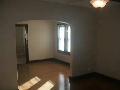 1219 Wallace Ave photo 1