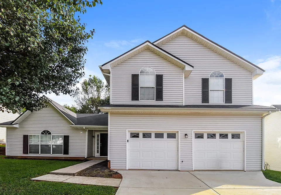 2098 Sugar Creek Falls Ct SE