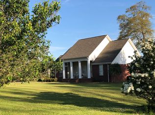 103 Meadow St, Fulton, MS 38843