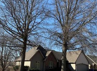 1203 Jill Ln, Excelsior Springs, MO 64024